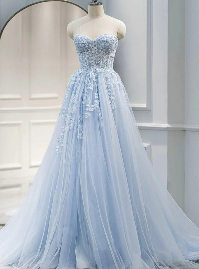 Blue Tulle Sweetheart Neck Appliques Prom Dress