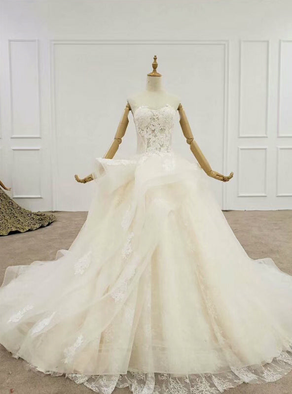 Champagne Ball Gown Tulle Sweetheart Appliques Wedding Dress