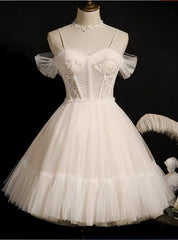 Ivory Tulle Appliques Pleats Homecoming Dress