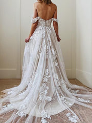 A-line/Princess Square Court Train Tulle Wedding Dress with Appliques Lace