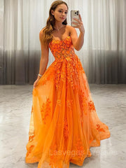 A-Line/Princess Sweetheart Sweep Train Tulle Prom Dresses With Appliques Lace