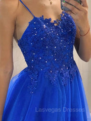 A-Line/Princess V-neck Sweep Train Tulle Prom Dresses With Appliques Lace