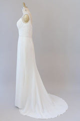 Elegant Ruffle Beading Chiffon Sheath Wedding Dress